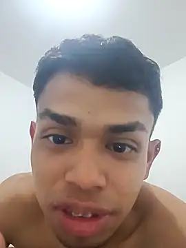 Lluviadeorohd online show from February 27, 3:29 am