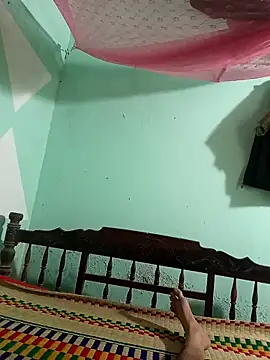 hungdecu online show from February 28, 1:10 pm