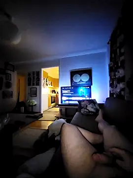 swecockforhead online show from March 6, 8:39 pm