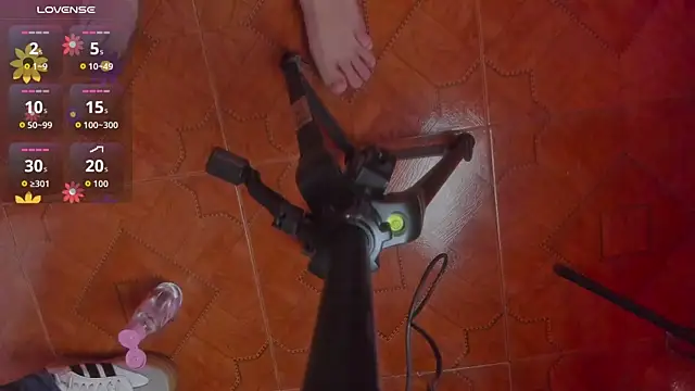 Isaac Grey online show from April 2, 7:55 pm