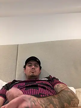 MaximoVaca online show from February 26, 7:21 am