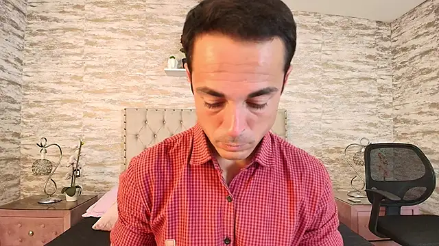 Adams Sanz online show from April 14, 7:46 pm