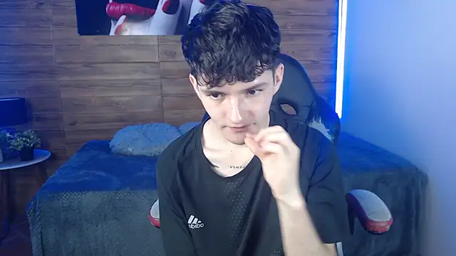 trevor mob online show from April 16, 8:09 pm