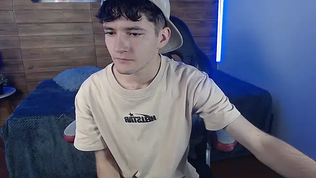 trevor mob online show from April 15, 7:58 pm