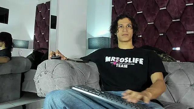 TonyBenedetti online show from April 19, 7:49 pm