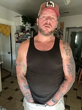 kingcali420 online show from April 1, 5:43 pm