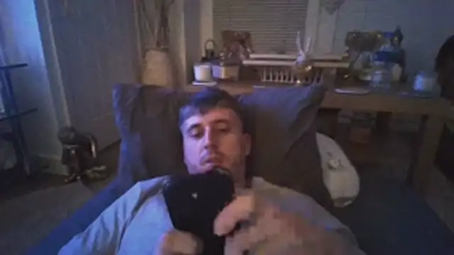 freddie321 online show from March 2, 9:33 pm