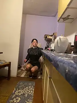 nylonvikii online show from February 25, 6:36 am