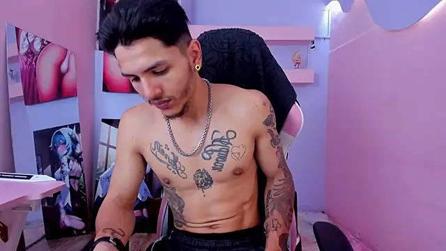 DanteLuxx online show from May 6, 4:24 am