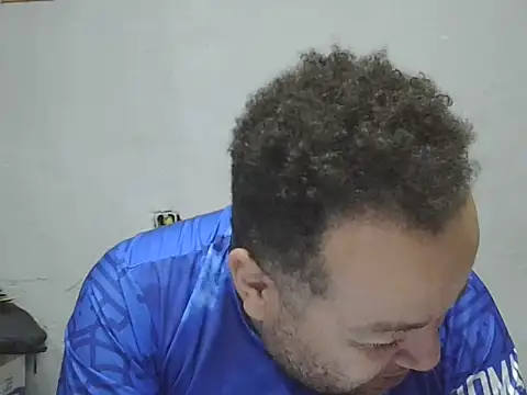 UrsoBissexualPauGrosso online show from April 1, 6:05 pm