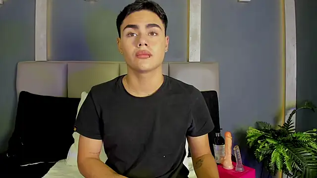 JOEYMIILLS online show from February 27, 1:23 pm