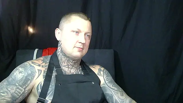 devilWithTats online show from July 1, 3:46 pm