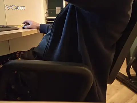 DirtyHarryCummm online show from March 1, 1:16 am