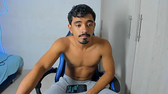 jossi12345j online show from March 12, 2:36 pm