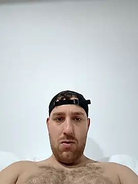 straightdude99 online show from August 1, 4:44 am