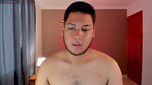 Akon 2XXX online show from April 15, 3:01 pm