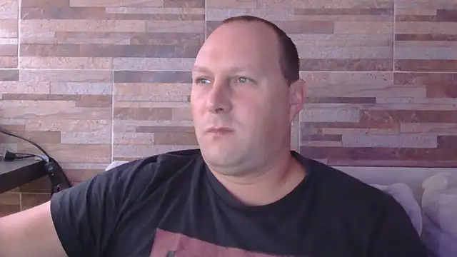 lustonfan online show from April 8, 1:09 pm