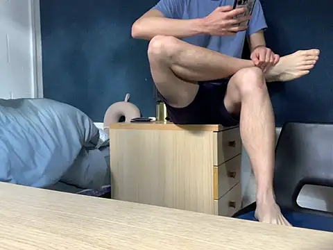 hoppyhops online show from April 19, 2:27 pm