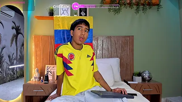 Ender h0tt online show from July 7, 8:56 pm