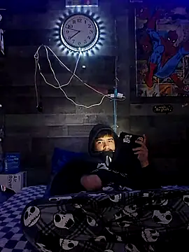 derek0 17 online show from March 30, 4:13 am