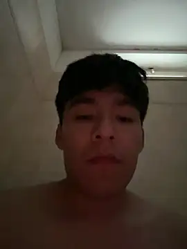 uunico22anni online show from March 10, 4:35 pm