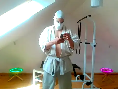 NinjaLaser online show from April 22, 11:37 am