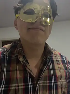 jovenguapo31 online show from March 18, 4:32 pm