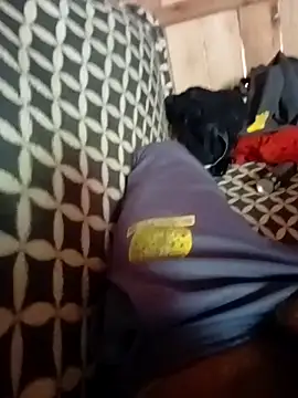 Kalliu2002 online show from April 10, 3:41 pm