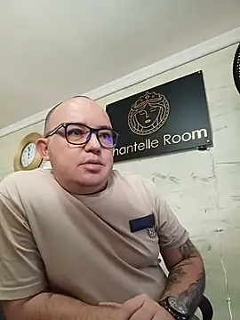 maximo daddy online show from May 25, 4:57 pm