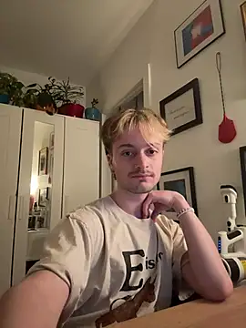 TwinkGaymer online show from March 25, 4:27 am