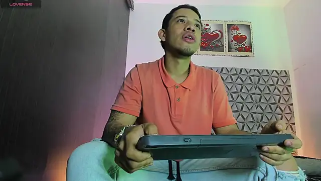 Benjamin lich online show from August 9, 12:33 pm