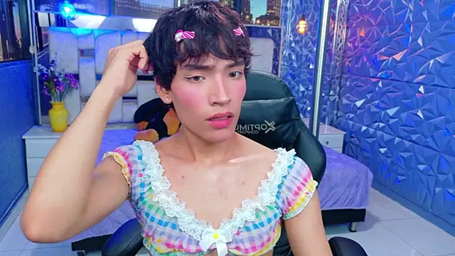 IsaacNovaa online show from April 24, 8:11 pm