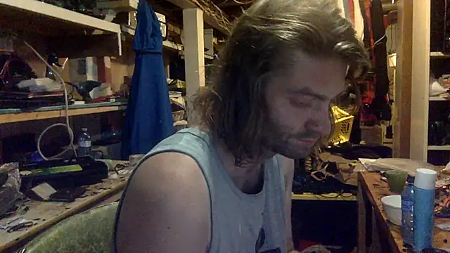 hairyhungnaughtyguy online show from August 10, 6:30 am