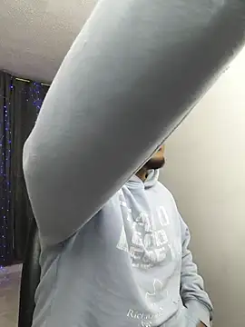 Itsdavidxxx online show from May 9, 6:14 am