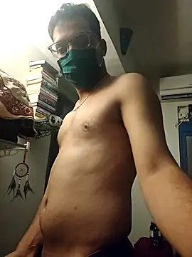 HornyDesiBoi online show from May 15, 8:39 pm