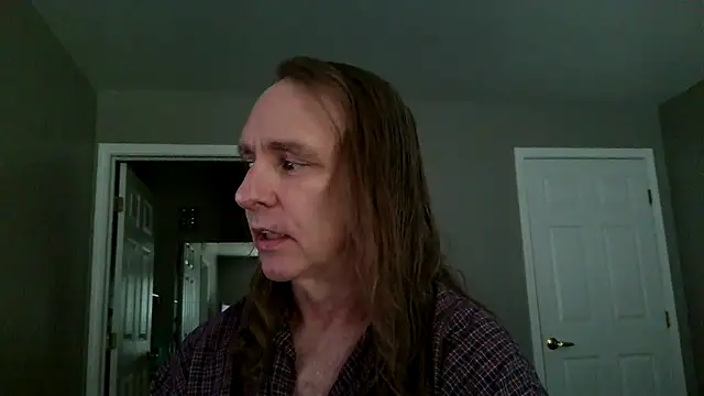 Magnus Luv online show from July 1, 6:30 pm