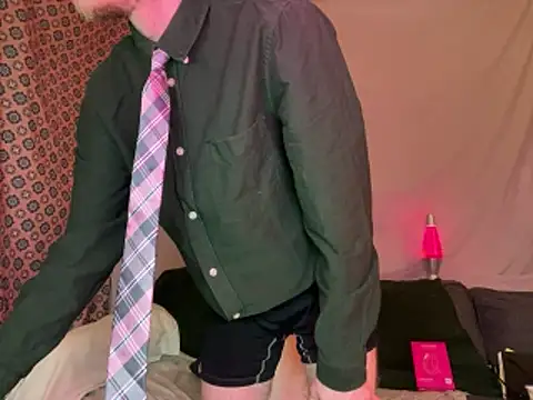 gnickname online show from May 4, 2:24 am