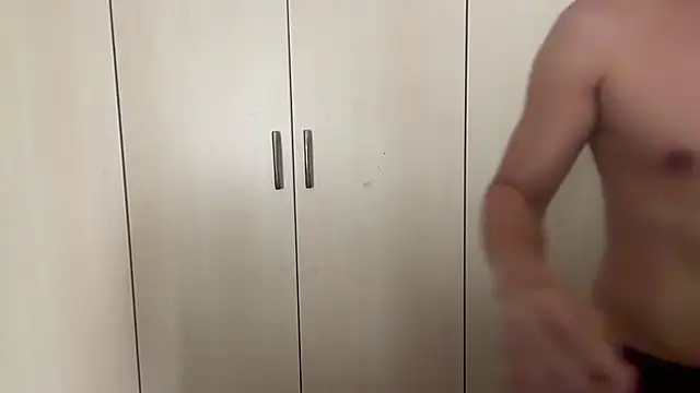 EastHunter online show from April 16, 1:27 am