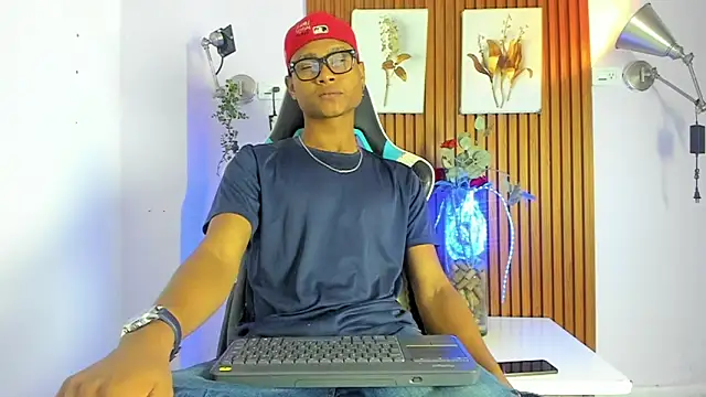 Creyt online show from April 16, 5:57 pm