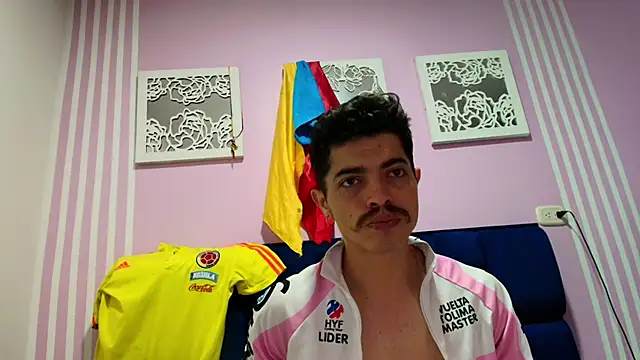taylor Stele online show from June 29, 8:31 pm