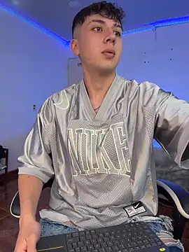 OLIVER K online show from June 26, 7:16 pm