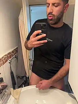 -Gentleman778 online show from April 16, 2:06 pm