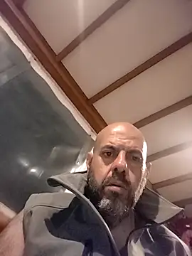 merenda2105 online show from April 16, 11:40 pm