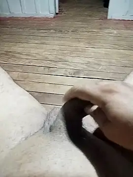 douglasefernanda online show from April 29, 4:28 am