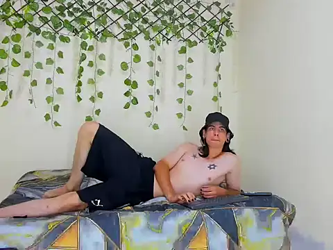 mistery boox 23cm online show from April 21, 1:42 am