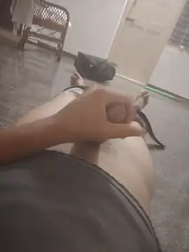 656711 online show from April 22, 2:11 pm