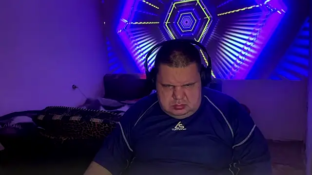 chubby daddy online show from April 25, 10:18 pm