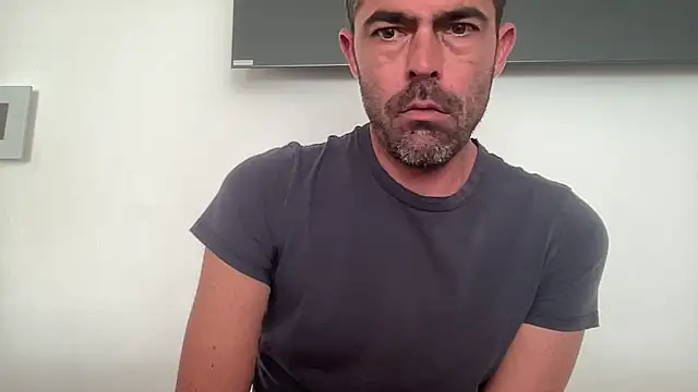 Riccardo86xx online show from April 27, 7:27 am