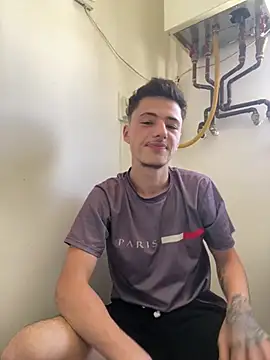 denysio89 online show from June 27, 9:01 am