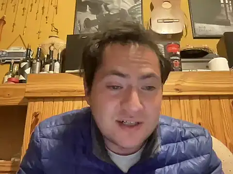 alecsgzz online show from August 6, 1:33 am